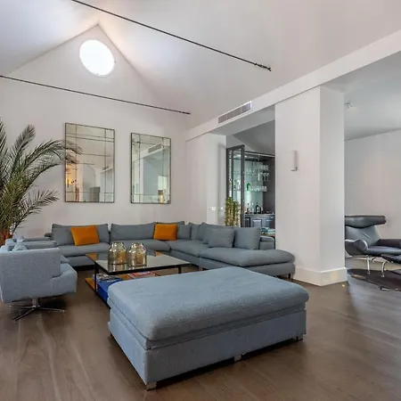 Living4malaga Aduana Imperial